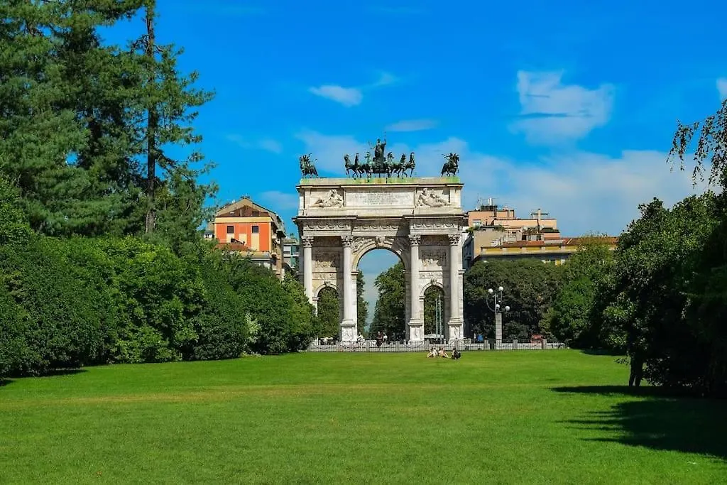 City Life - Parco Sempione / Appartamento Moderno ミラノ 0*,  イタリア